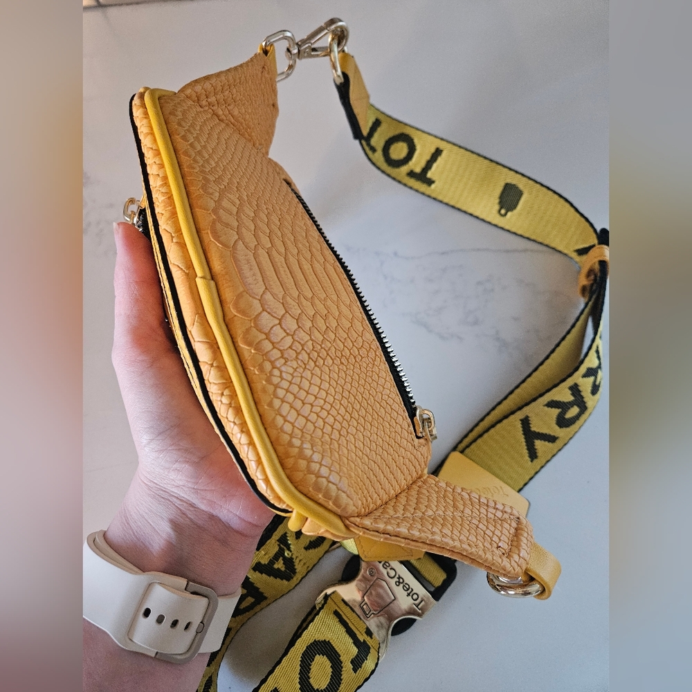 Tote & Carry Apollo 1 Mustard Fanny Pack small Unisex - Picture 3 of 7